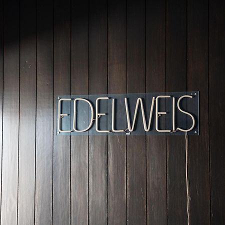 شقة Edelweiss House - Parking Y Wifi Gratis سْييرا نيفادا المظهر الخارجي الصورة